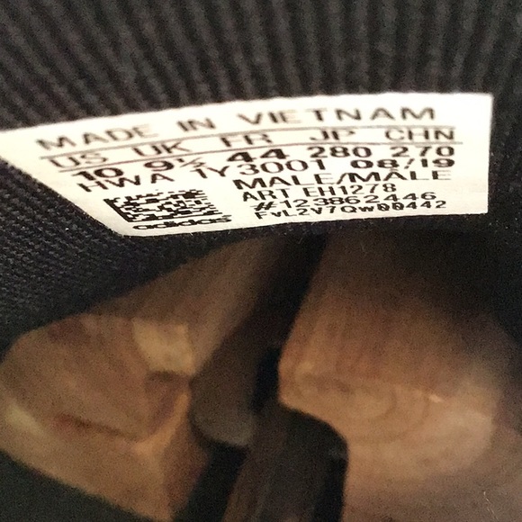 Adidas - Picture 7 of 9